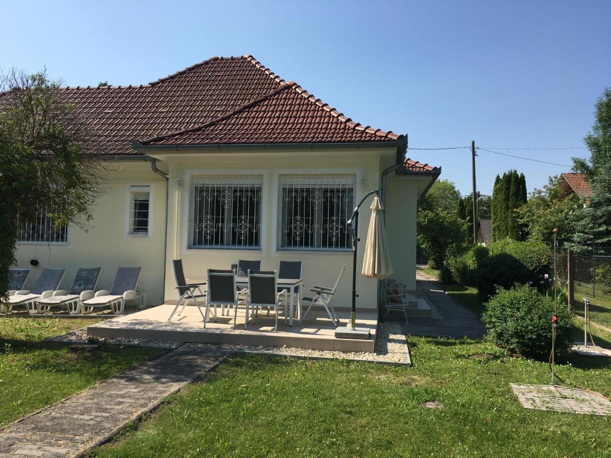 Villa Ida Balatonmáriafürdő Exteriör bild