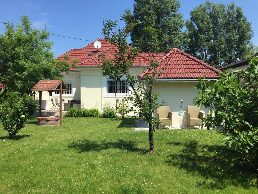 Villa Ida Balatonmáriafürdő Exteriör bild
